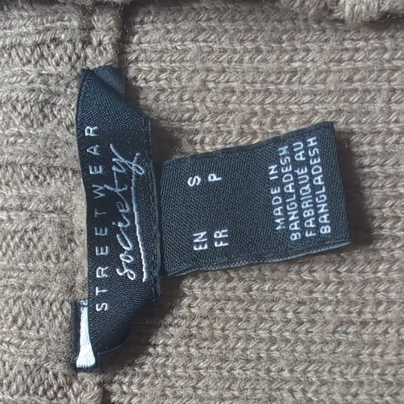 Street Wear Society Tan Sweater Cardigan Size Small - Picture 4 of 4